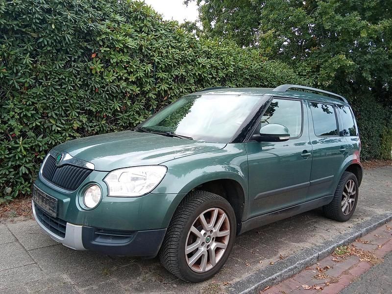 Grün Gebraucht 2012 Skoda Yeti SUV | 4.200 € (Superpreis) - Bild 1/4