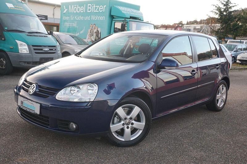 Gebraucht VW Golf V United 140 PS (102 kW) 2008 Blau Kleinwagen