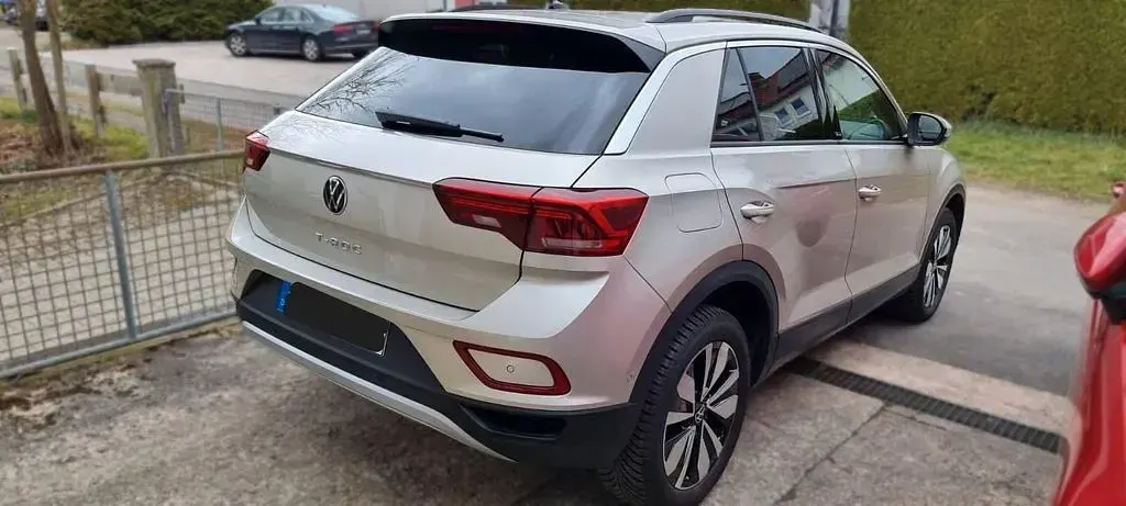 Gebraucht VW T-Roc Life 150 PS (110 kW) 2024 Silber SUV