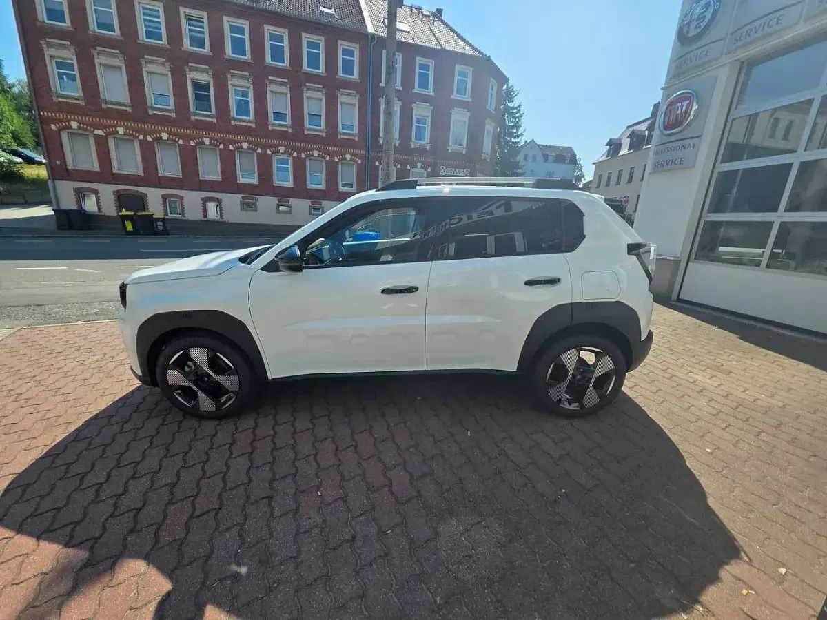 Neu Fiat Grande Panda La Prima 101 PS (74 kW) 2026 Weiß Kleinwagen