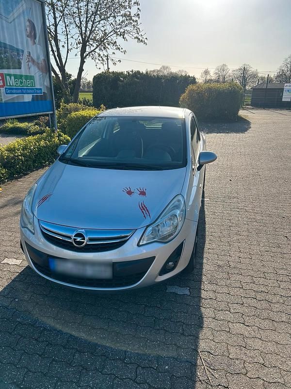 Gebraucht Opel Corsa 90 PS (66 kW) 2011 Silber Kleinwagen