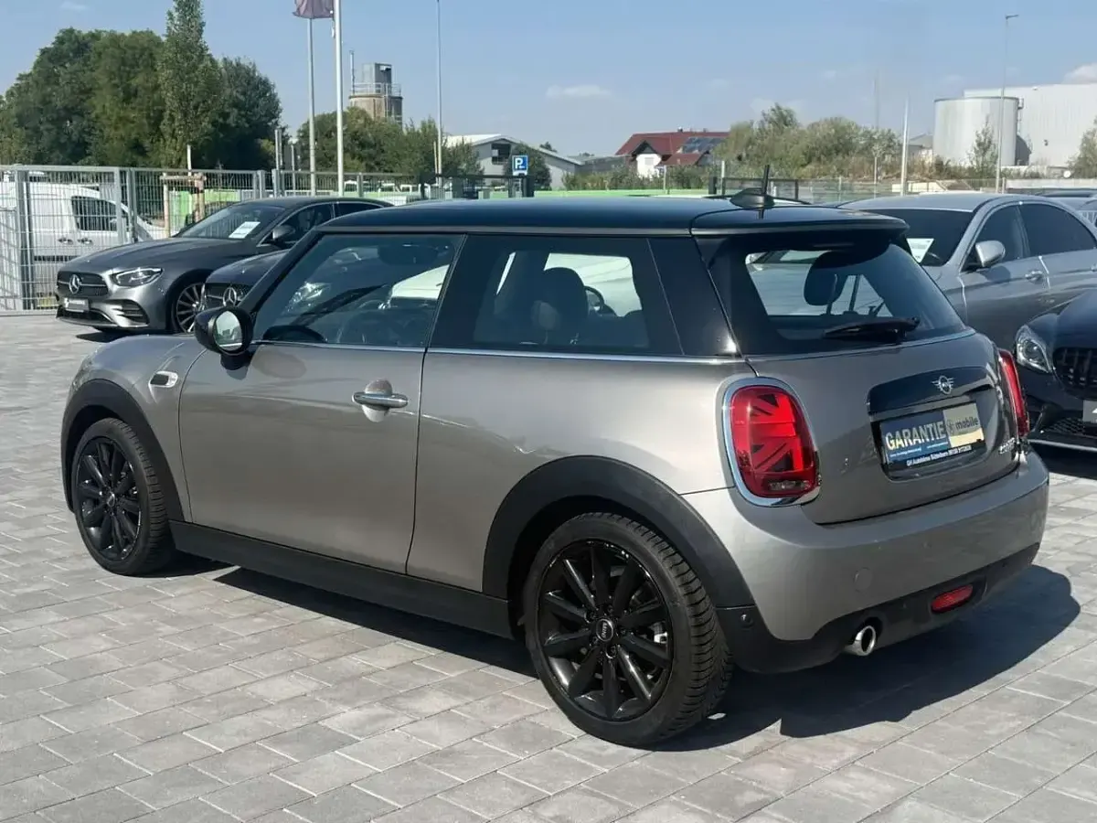 Gebraucht Mini Cooper 136 PS (100 kW) 2020 Silber Kleinwagen