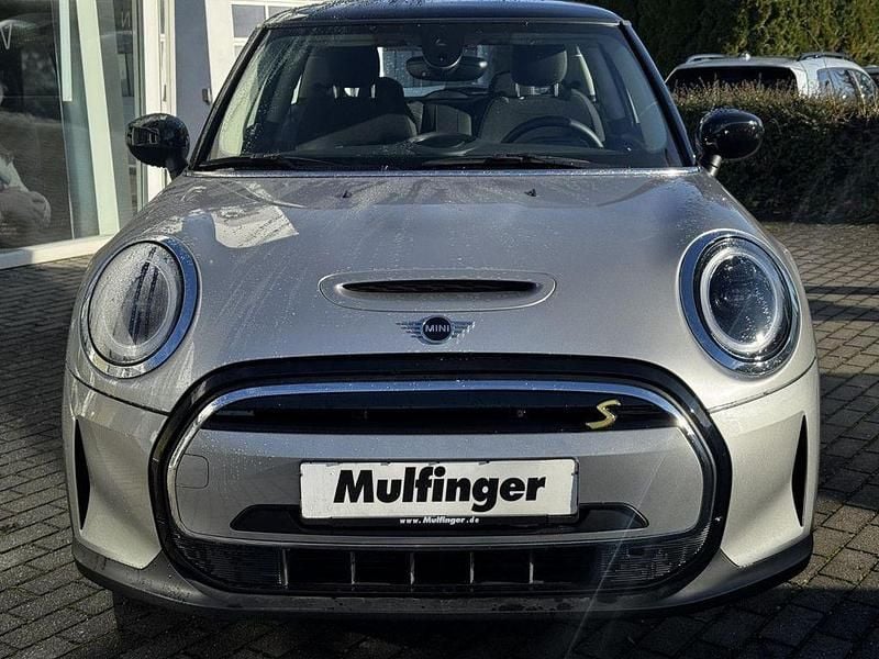 Gebraucht Mini Cooper SE Essential 135 kW (184 PS) 2022 Melting silver iii Kleinwagen