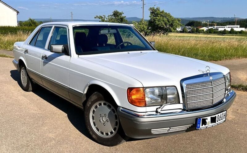 Weiß Gebraucht 1986 Mercedes 300 SE Limousine | 18.000 € - Bild 1/4