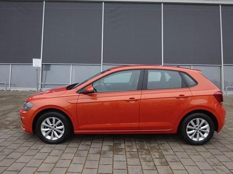 Gebraucht VW Polo Highline 95 PS (69 kW) 2018 Orange Limousine
