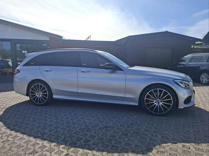Gebraucht Mercedes C300 AMG line 245 PS (180 kW) 2018 Silber Kombi