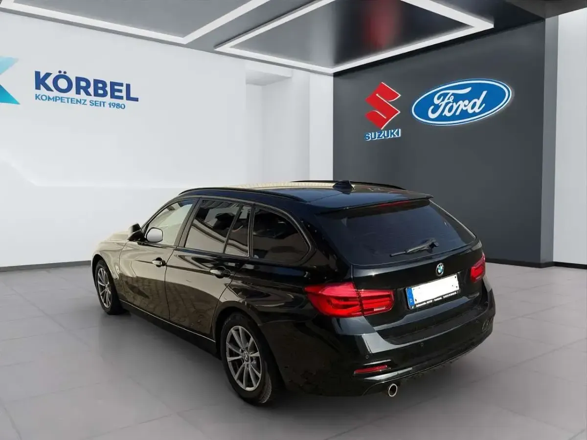 Gebraucht BMW 318 Advantage 150 PS (110 kW) 2017 Schwarz Kombi