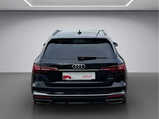 Gebraucht Audi A4 S-Line 204 PS (150 kW) 2022 Schwarz / mythosschwarz (metallic) Kombi