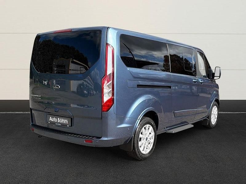 Gebraucht Ford Tourneo Custom Titanium X 150 PS (110 kW) 2023 Blau(metallic) Van