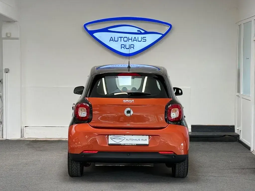Second-hand Smart ForFour Basis 71 CP (52 kW) 2016 Portocaliu Hatchback