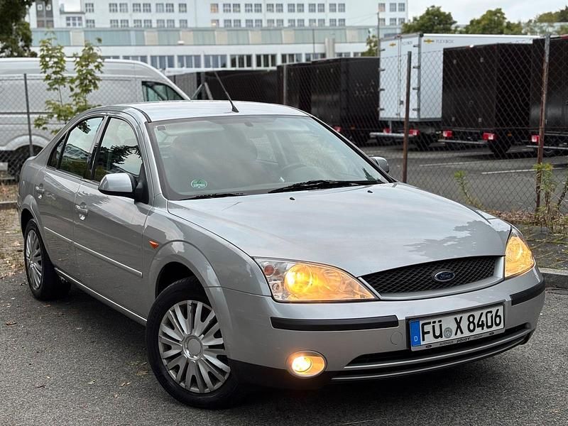 Silber Gebraucht 2002 Ford Mondeo Kombi | 1.050 € (Guter Preis) - Bild 1/4