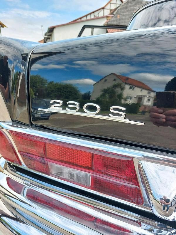 Gebraucht Mercedes W111 120 PS (88 kW) 1966 Schwarz Limousine