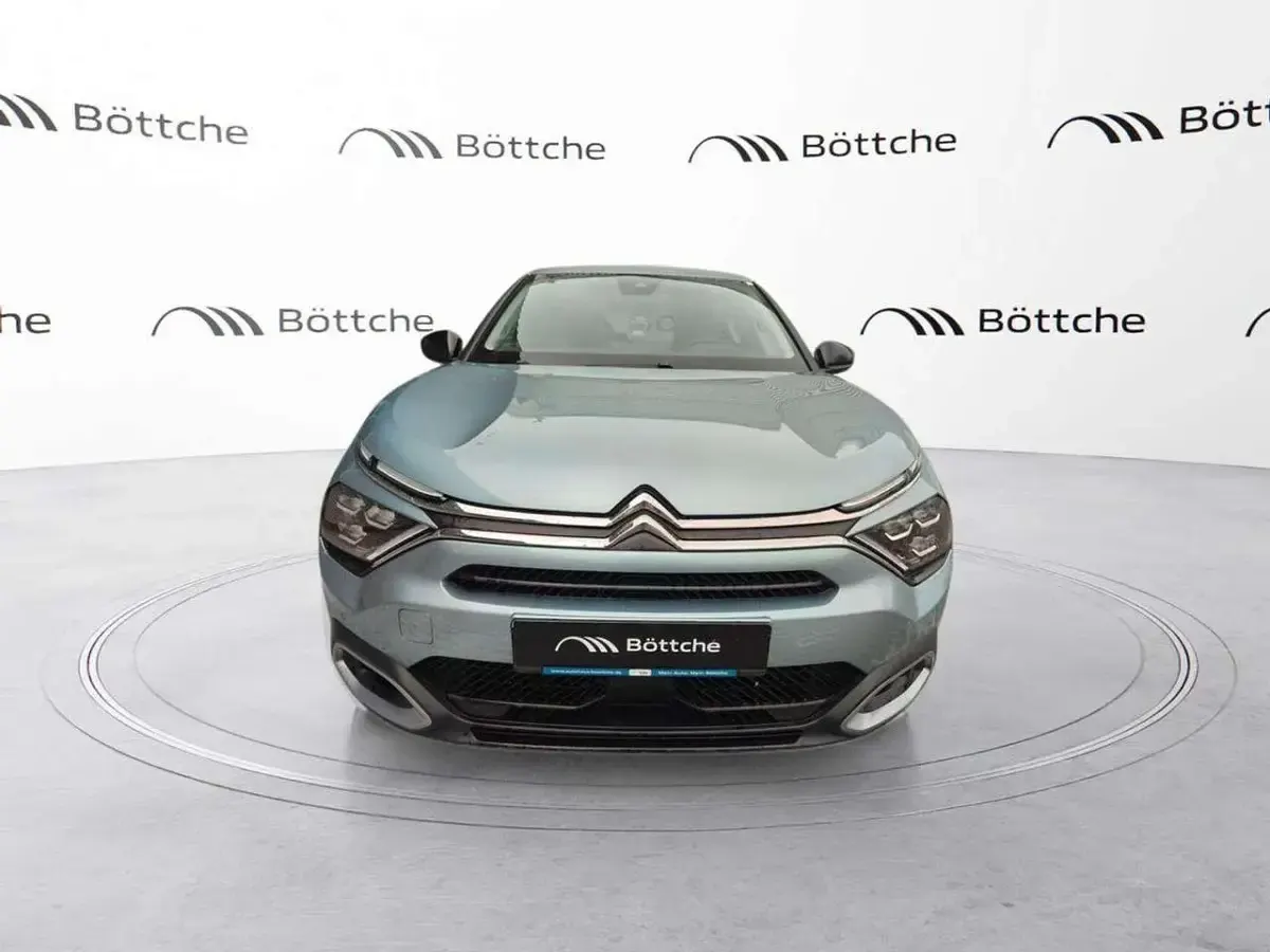 Gebraucht Citroën C4 Shine 131 PS (96 kW) 2023 Olbia blau Limousine