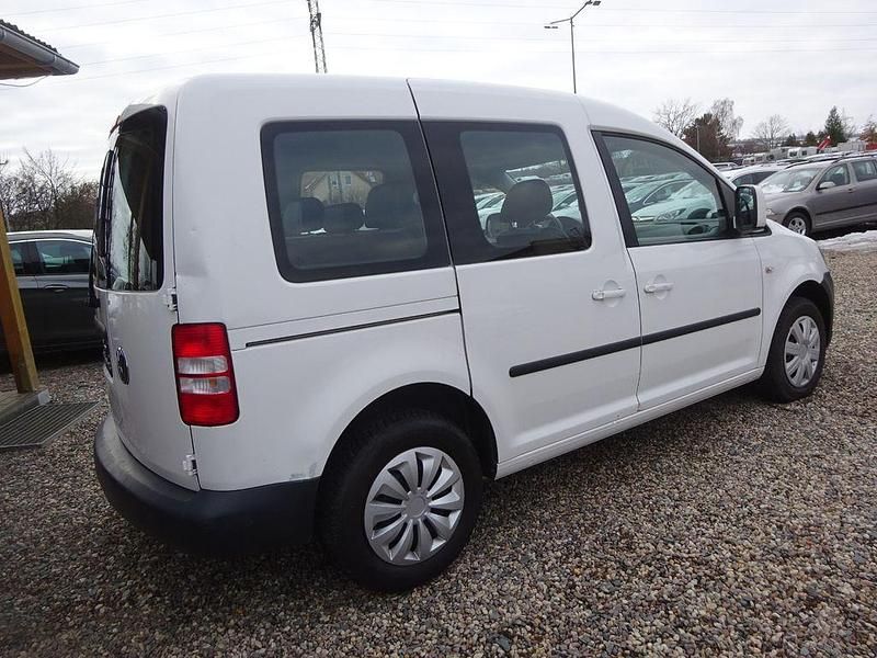 Gebraucht VW Caddy Trendline 102 PS (75 kW) 2013 Weiß Van / Kleinbus