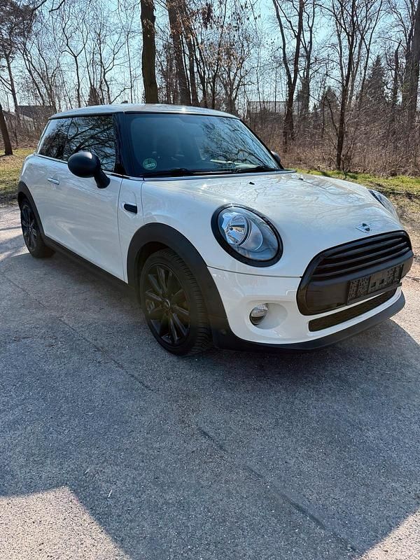 Gebraucht Mini ONE 102 PS (75 kW) 2017 Weiß Kleinwagen