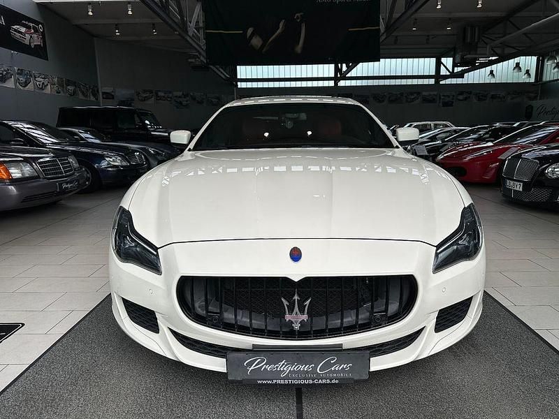 Weiß Gebraucht 2015 Maserati Quattroporte Limousine | 55.949 € - Bild 1/4
