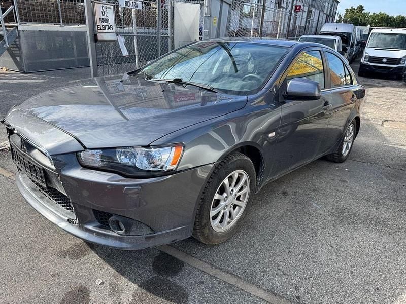 Grau Gebraucht 2011 Mitsubishi Lancer Limousine | 2.450 € (Superpreis) - Bild 1/4