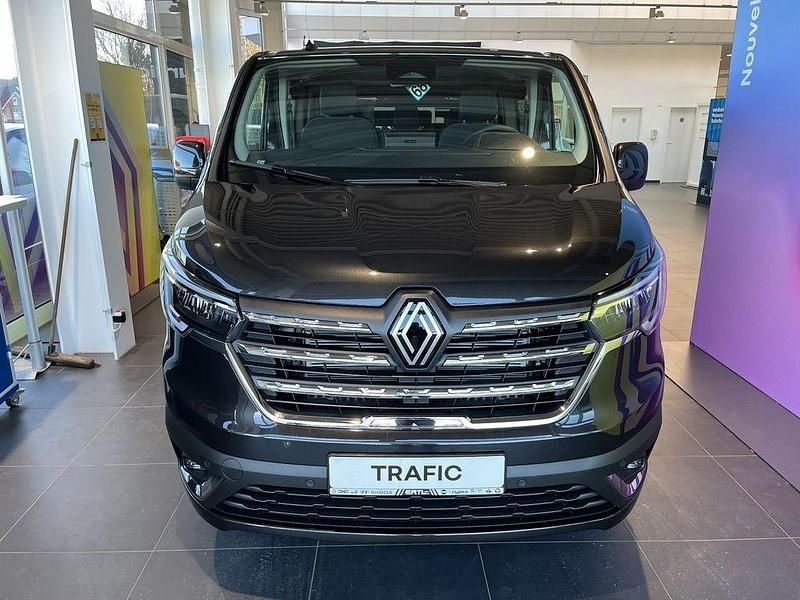 Neu Renault Trafic Evolution 150 PS (110 kW) 2026 Tenebroschwarz metallic Van / Kleinbus