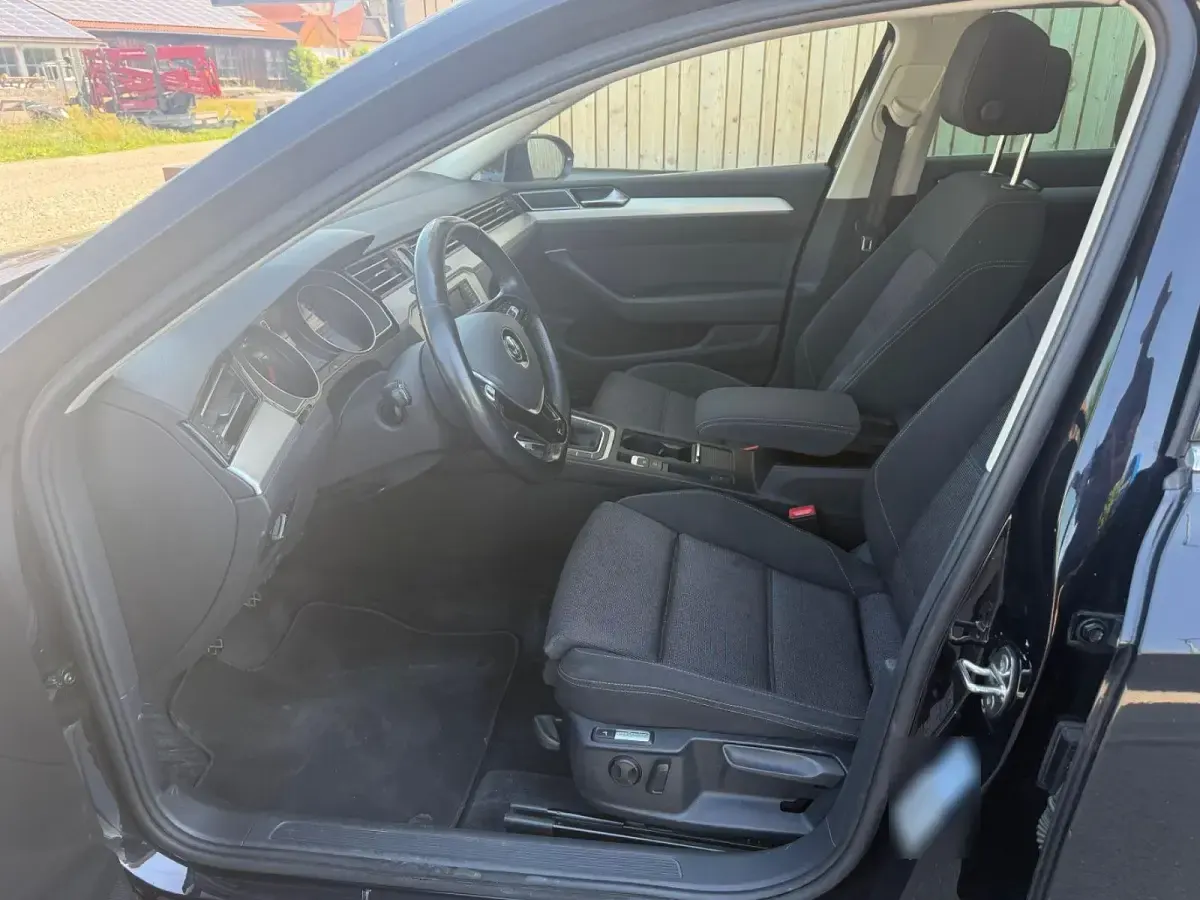 Gebraucht VW Passat 150 PS (110 kW) 2015 Schwarz Limousine