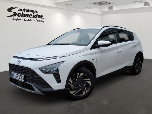 Weiß Gebraucht 2024 Hyundai Bayon Trend SUV | 17.990 € (Superpreis) - Bild 1/4