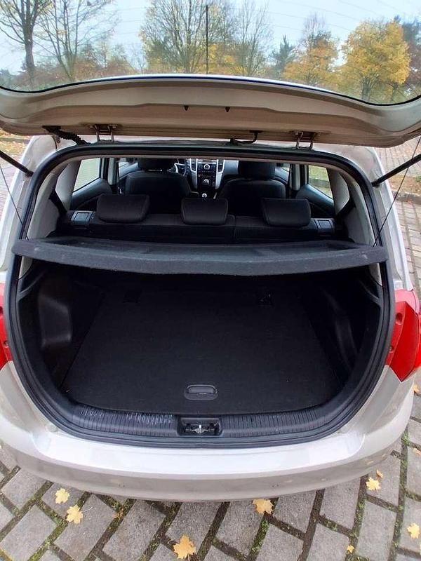 Gebraucht Kia Venga 125 PS (91 kW) 2009 Kleinwagen