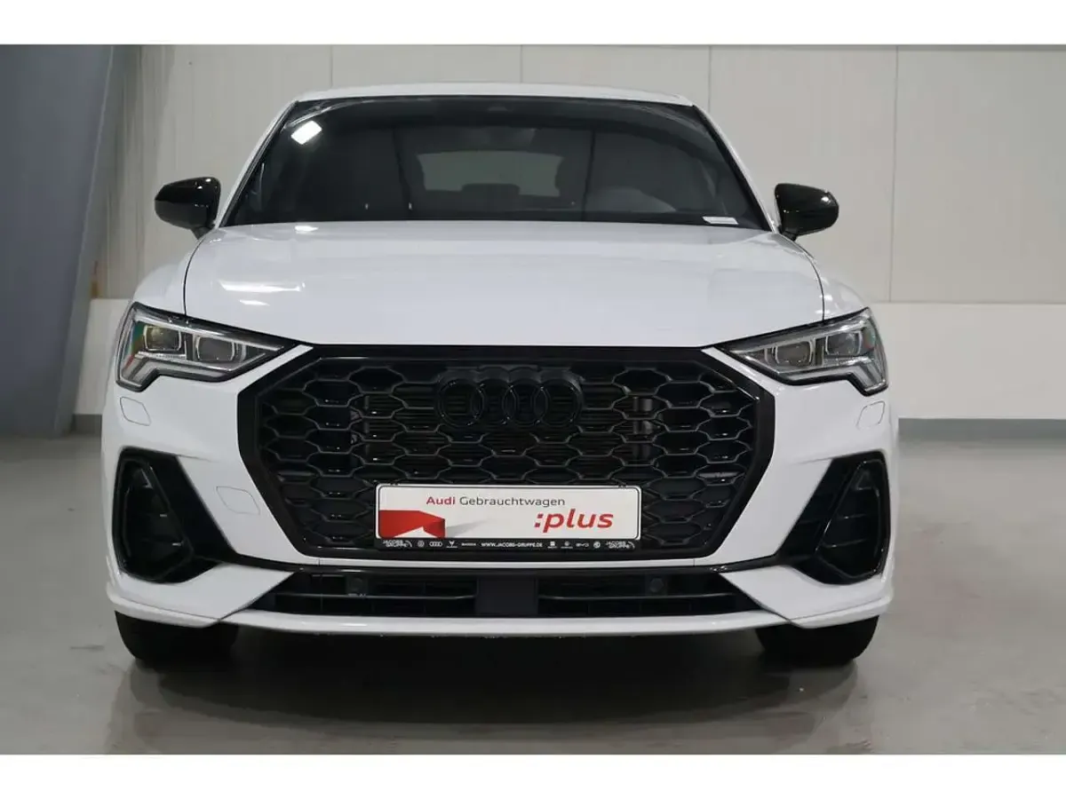 Gebraucht Audi Q3 Sportback S-Line 150 PS (110 kW) 2025 Weiß SUV