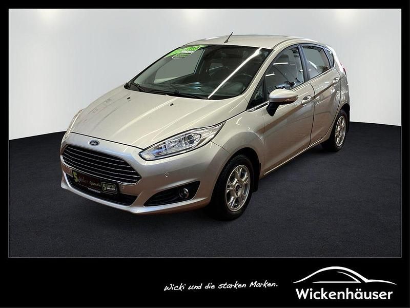 Gebraucht Ford Fiesta Titanium 101 PS (74 kW) 2017 Silber Limousine