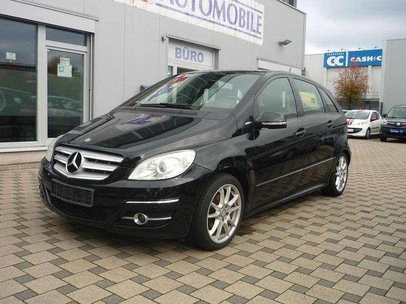 Schwarz Gebraucht 2009 Mercedes B150 Van / Kleinbus | 2.000 € (Superpreis) - Bild 1/4