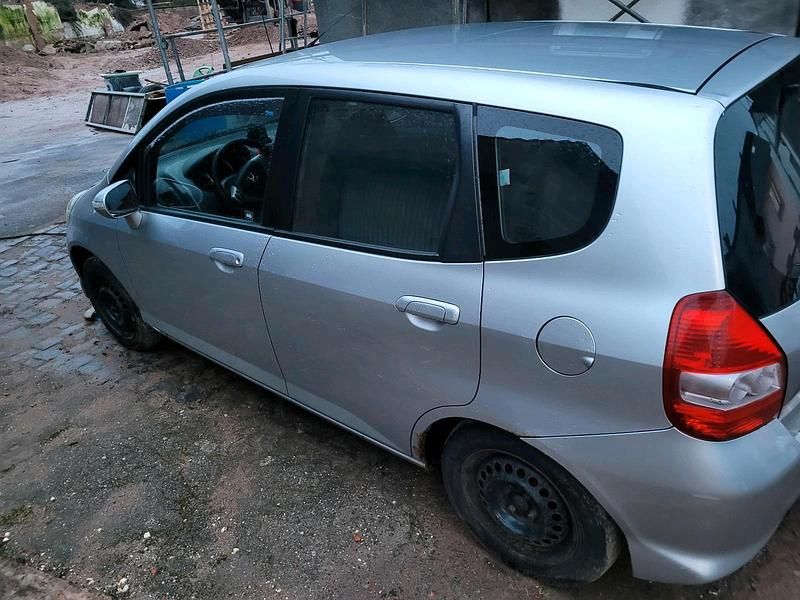 Second-hand Honda Jazz 2006 Argintiu Hatchback