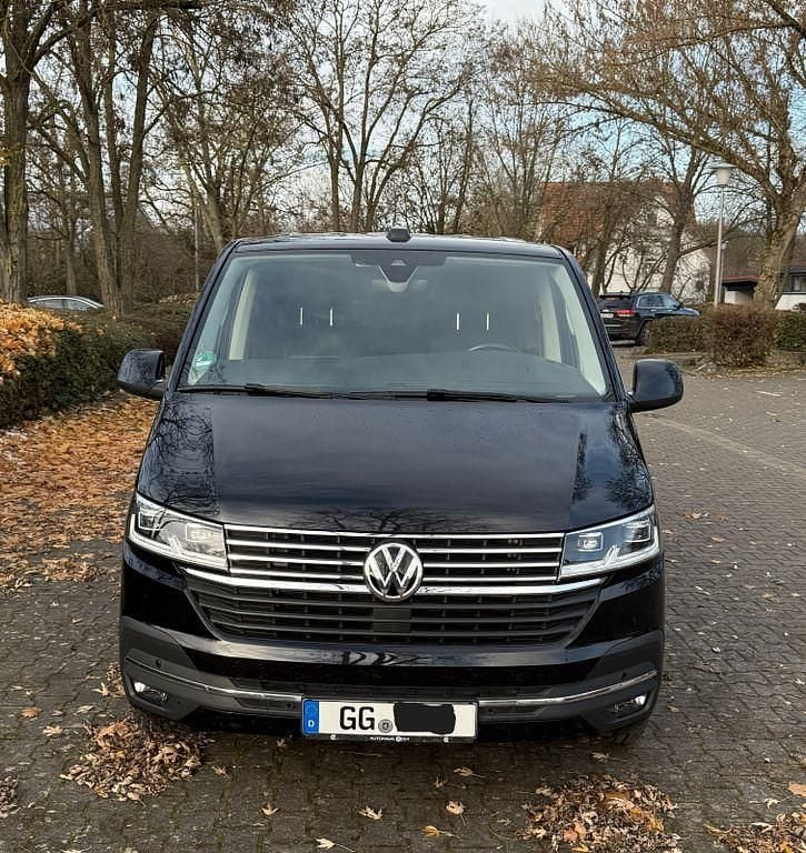 Schwarz Gebraucht 2020 VW Multivan Van | 43.500 € (Fairer Preis) - Bild 1/4