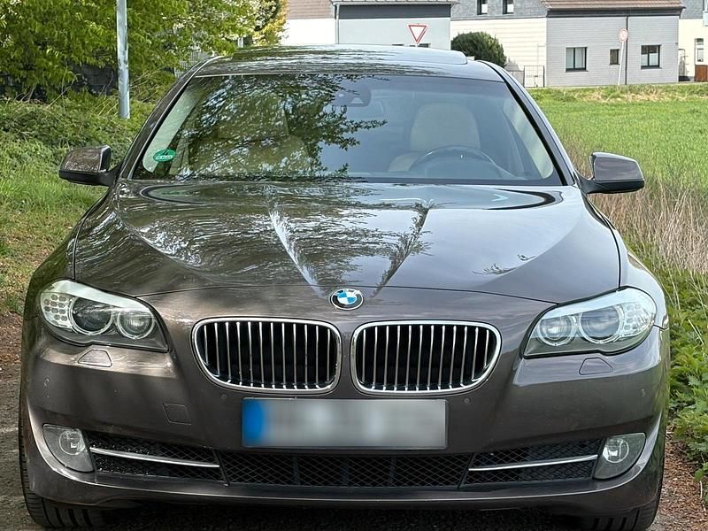 Gebraucht BMW 520 184 PS (135 kW) 2010 Limousine