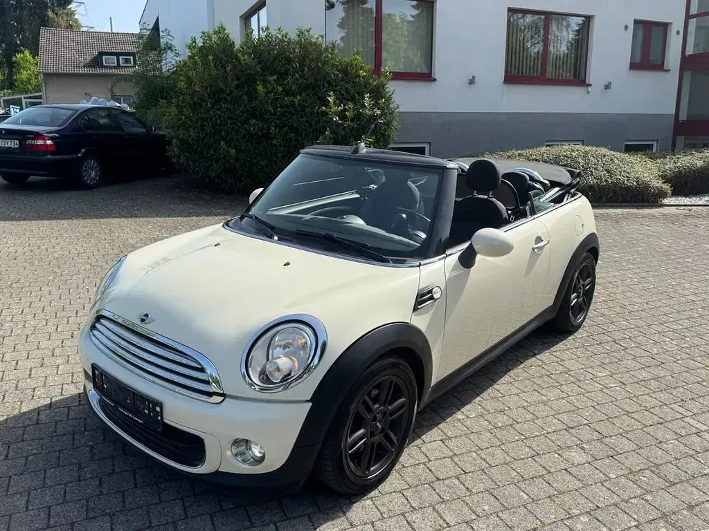 Gebraucht Mini One Cabriolet 98 PS (72 kW) 2011 Weiß Cabrio