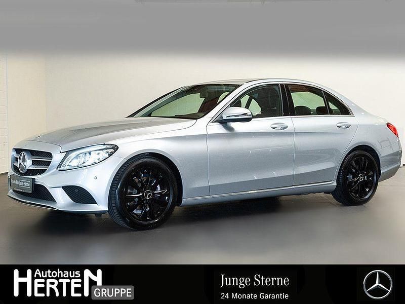 Iridiumsilber Gebraucht 2021 Mercedes C180 Avantgarde Limousine | 28.490 € (Guter Preis) - Bild 1/4