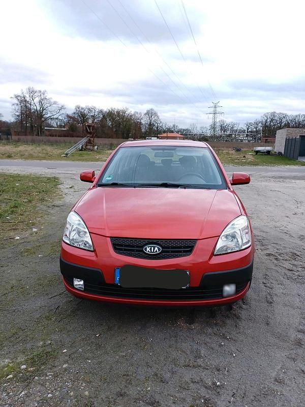 Gebraucht Kia Rio EX 97 PS (71 kW) 2009 Rot Kleinwagen
