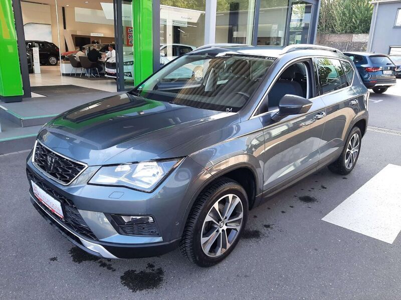 Grey (metallic) Gebraucht 2019 Seat Ateca Style SUV | 18.880 € (Fairer Preis) - Bild 1/4