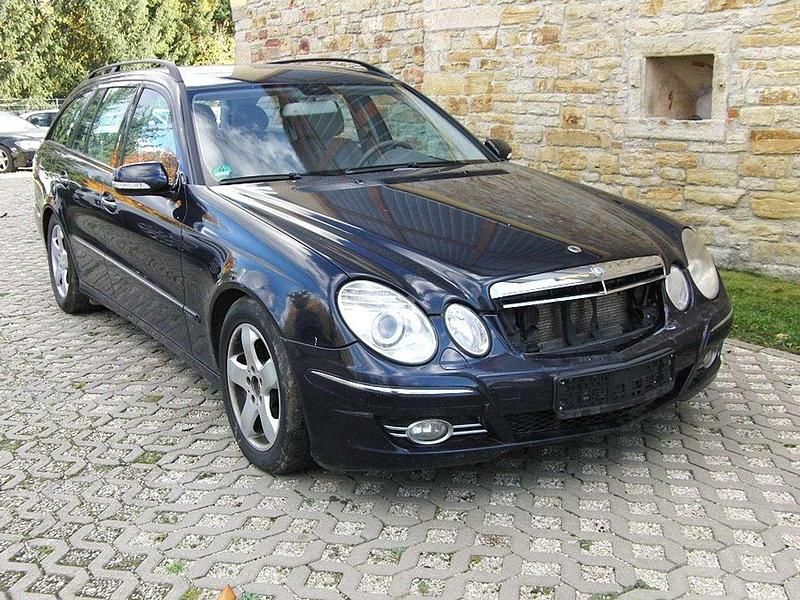 Brugt Mercedes E320 Avantgarde 224 HK (164 kW) 2007 Blå Stationcar