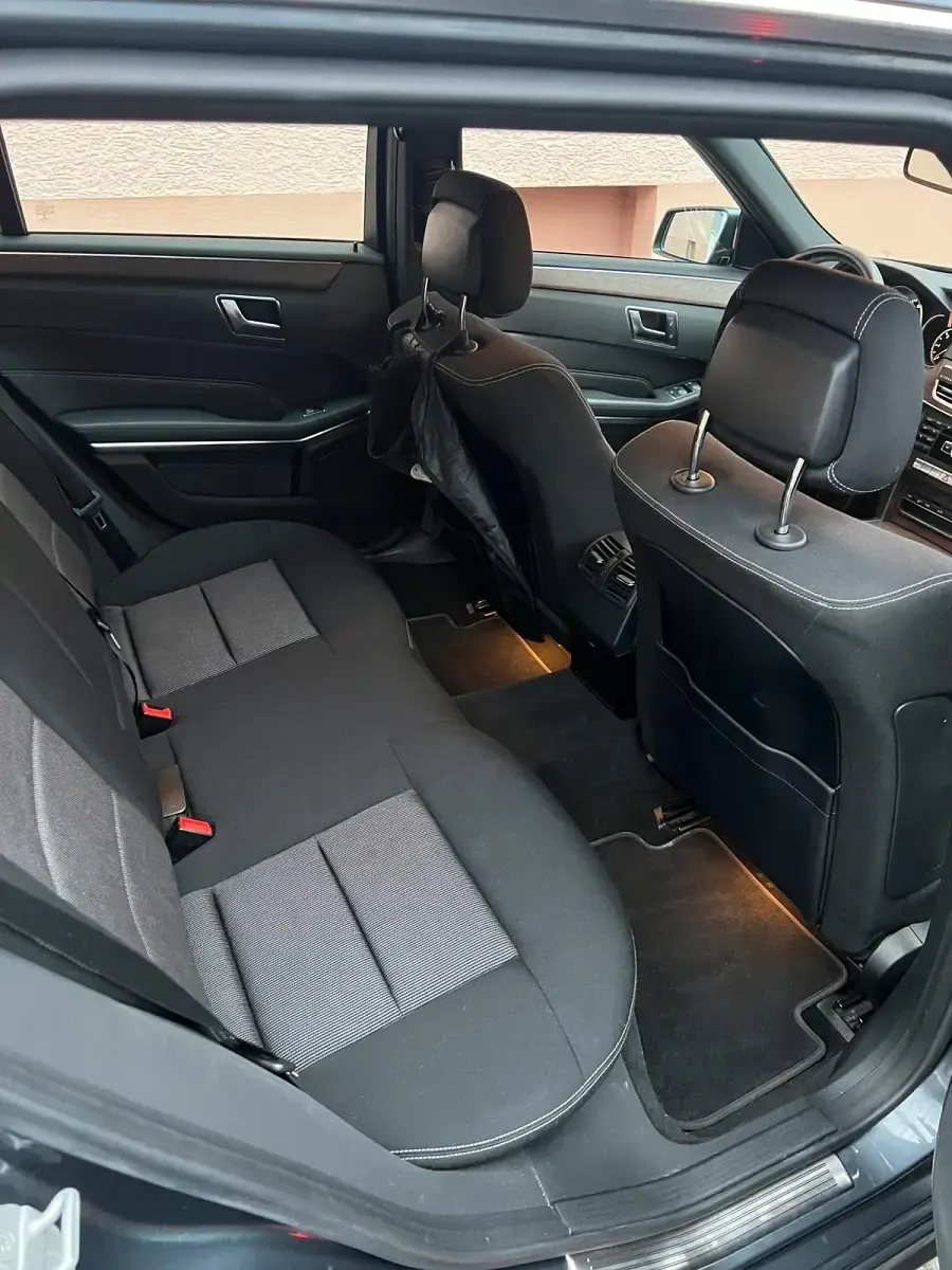 Gebraucht Mercedes E200 136 PS (100 kW) 2013 Grau Kombi