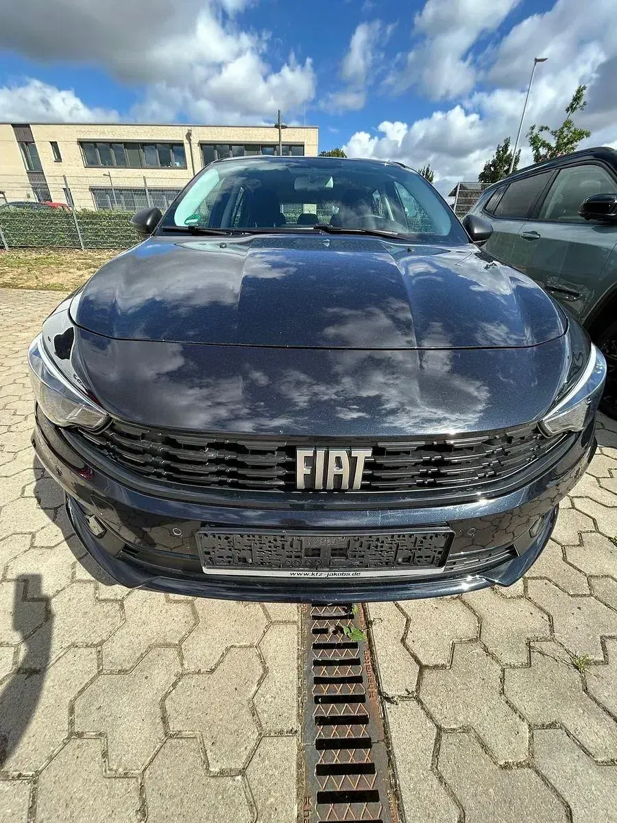 Gebraucht Fiat Tipo Life 131 PS (96 kW) 2024 Schwarz Kombi