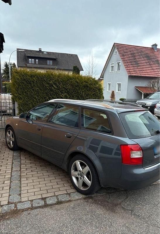 Gebraucht Audi A4 163 PS (119 kW) 2003 Grau Kombi