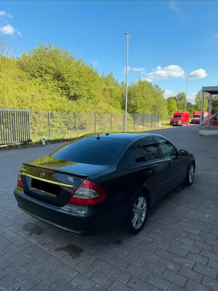 Gebraucht Mercedes E350 272 PS (200 kW) 2006 Schwarz Limousine