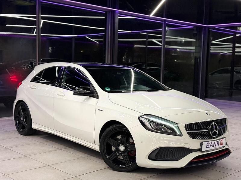 Weiß Gebraucht 2016 Mercedes A250 AMG Limousine | 17.490 € (Guter Preis) - Bild 1/4