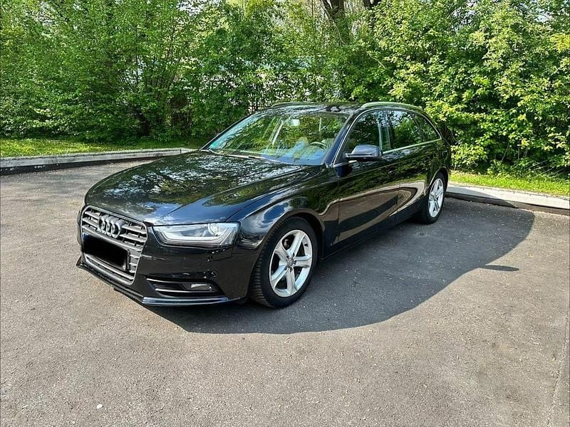 Gebraucht Audi A4 Ambiente 170 PS (125 kW) 2012 Schwarz Kombi