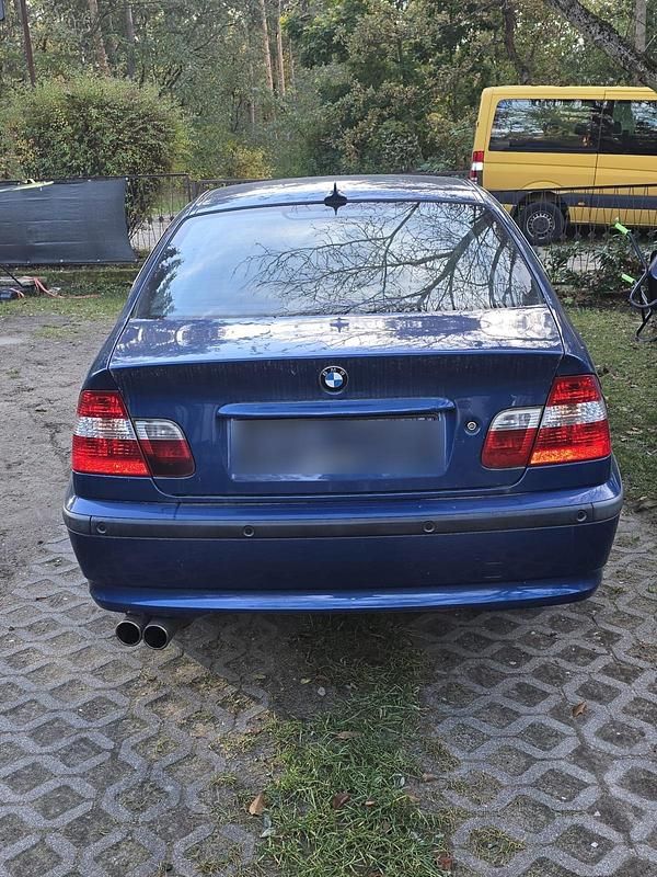 Gebraucht BMW 330 231 PS (169 kW) 2003 Blau Limousine