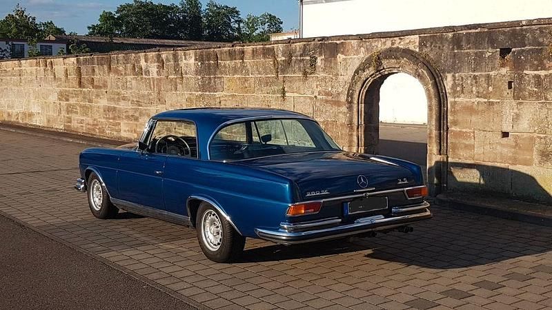 Gebraucht Mercedes W111 SE 200 PS (147 kW) 1970 Blau Coupé