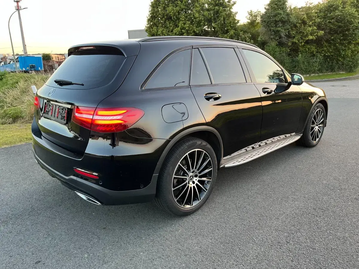 Gebraucht Mercedes GLC350 AMG 258 PS (189 kW) 2017 Schwarz SUV