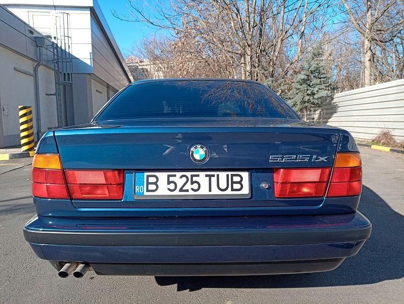 Second-hand BMW 525 Performance 192 CP (141 kW) 1992 Albastru Break