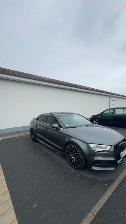 Gebraucht Audi A3 S-Line 150 PS (110 kW) 2018 Grau Limousine