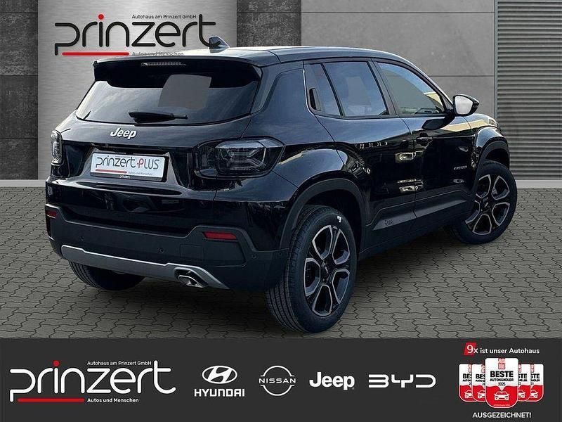Neu Jeep Avenger Summit 110 PS (80 kW) 2025 Volcano black SUV