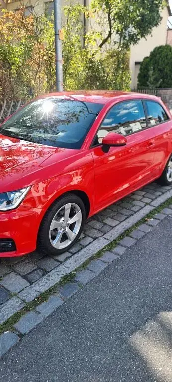 Gebraucht Audi A1 95 PS (69 kW) 2017 Rot Kleinwagen