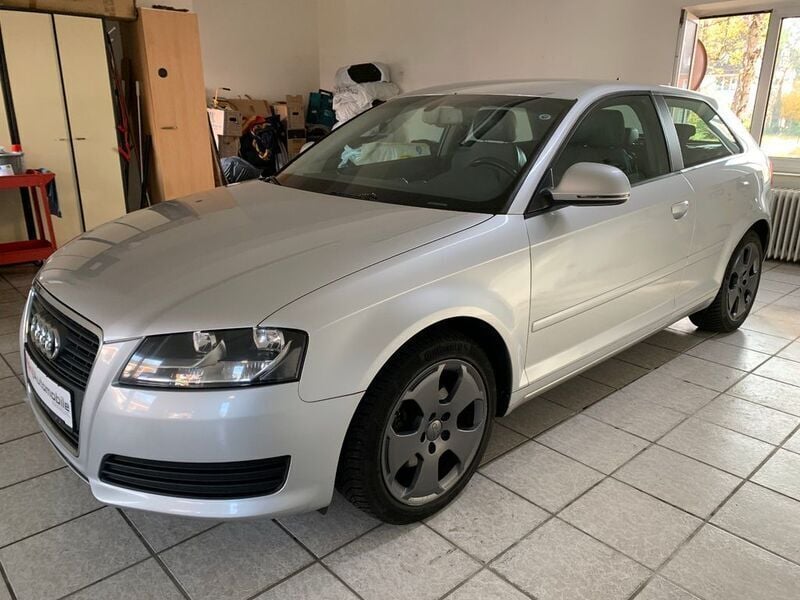 Silber Gebraucht 2009 Audi A3 Ambiente Limousine | 4.500 € (Guter Preis) - Bild 1/4